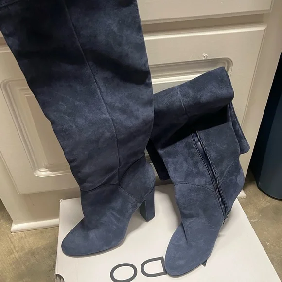 Knee High Aldo boots - Picture 7 of 7